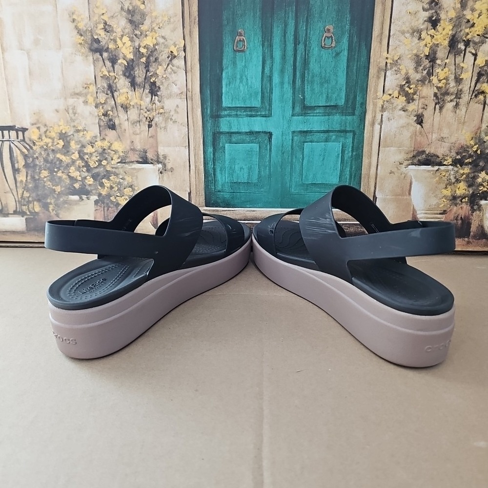 Crocs Brooklyn Low Wedge Sandal Size 9 Black / Mushroom Tan Platform - Picture 5 of 8